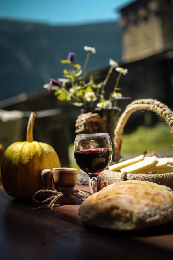Guest House Keti Margiani 메스티아 외부 사진