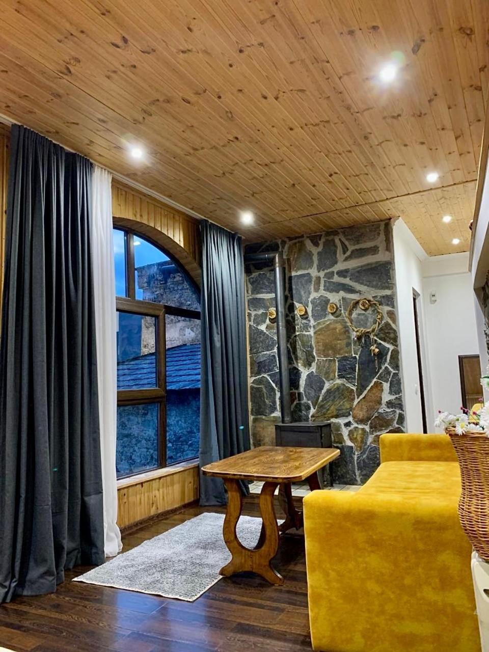 Guest House Keti Margiani 메스티아 외부 사진